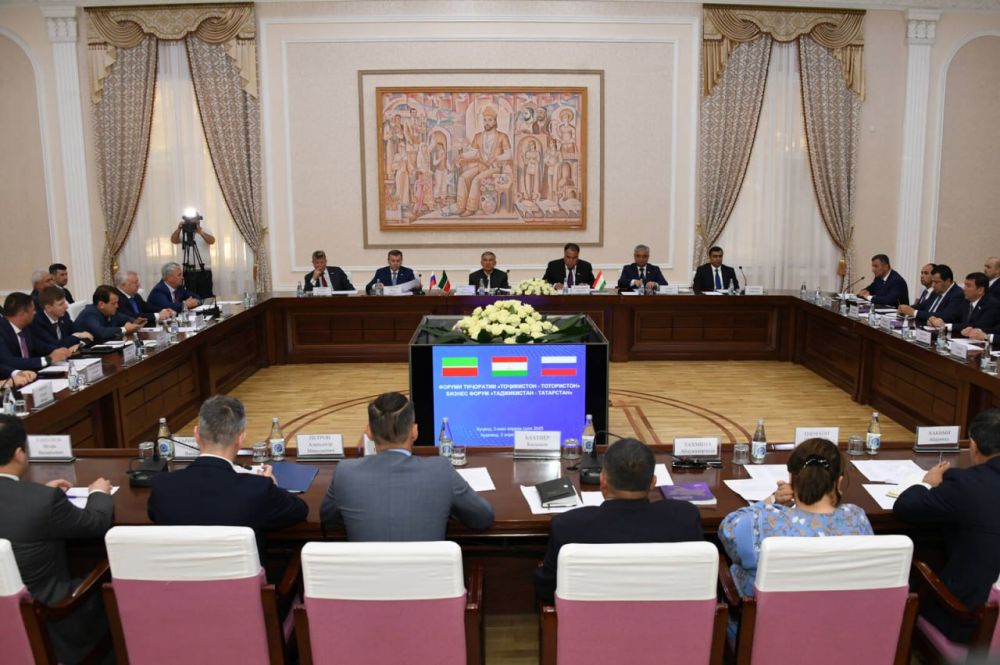 3 апреля 2025 года Раис Республики Татарстан Рустам Минниханов прибыл с рабочим визитом в город Худжанд Согдийской области 3 апреля 2025 года Раис Республики Татарстан Рустам Минниханов прибыл с рабочим визитом в город Худжанд Согдийской области