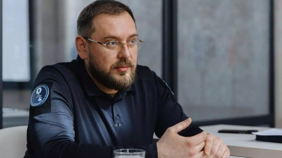 Около 63 тысяч человек числятся пропавшими без вести на Украине, из них около 10 тысяч находятся в плену, заявил украинский уполномоченный по вопросам пропавших без вести Артур Добросердов