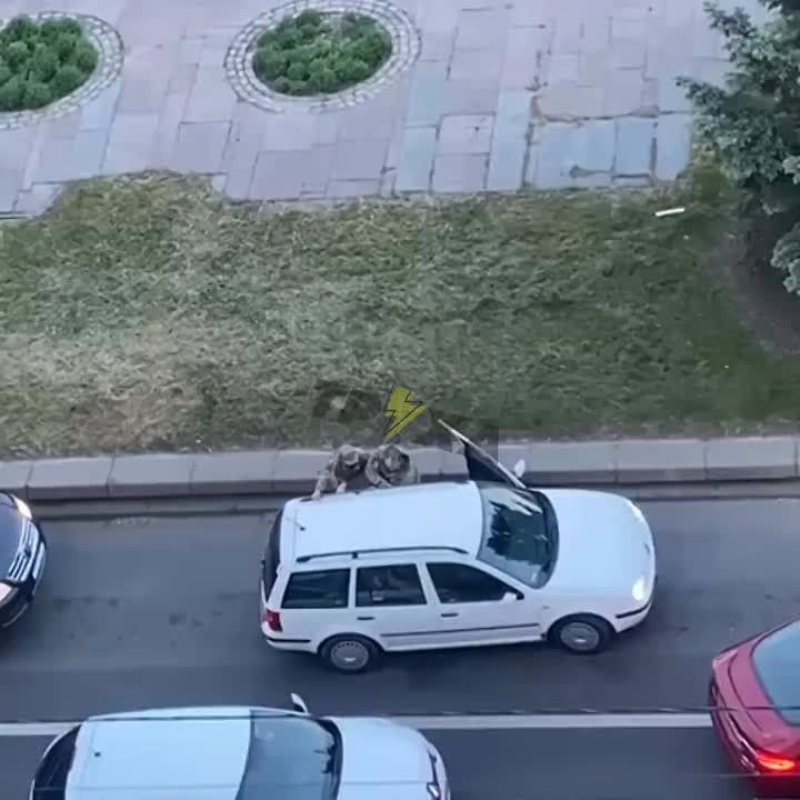  :     
