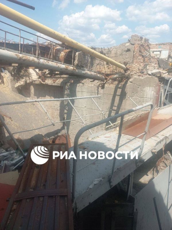 Министр природных ресурсов Херсонской области Николай Быстрянцев вспомнил чернобыльскую трагедию в годовщину подрыва Каховской ГЭС, о масштабах катастрофы он рассказал в разговоре с РИА Новости Министр природных ресурсов Херсонской области Николай Быстрянцев вспомнил чернобыльскую трагедию в годовщину подрыва Каховской ГЭС, о масштабах катастрофы он рассказал в разговоре с РИА Новости