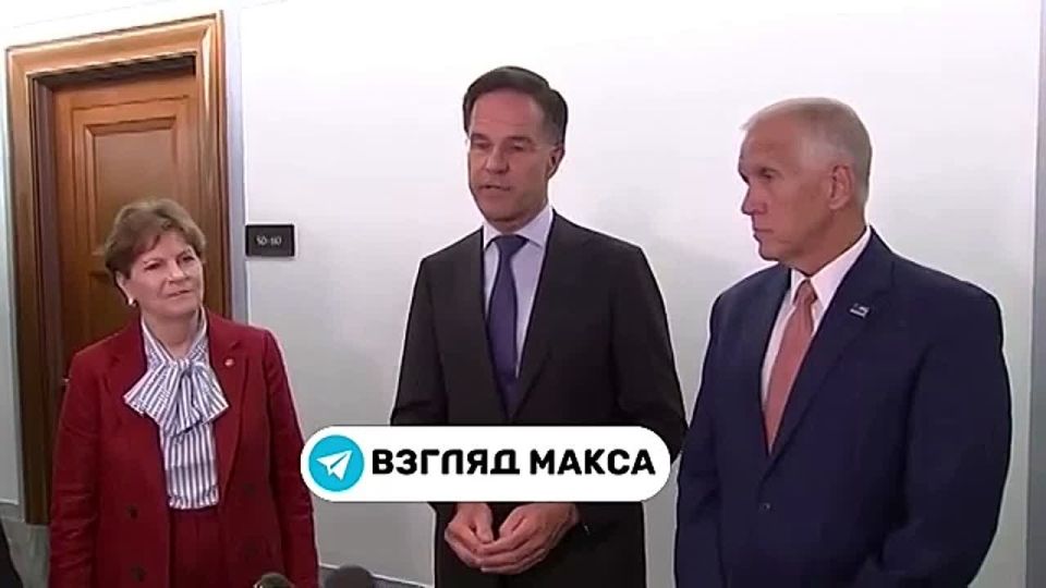     :