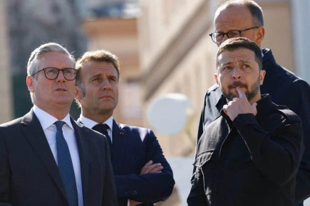           ,  Le Monde