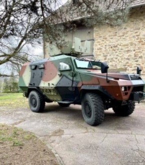 ,     Arquus     61  Bastion  