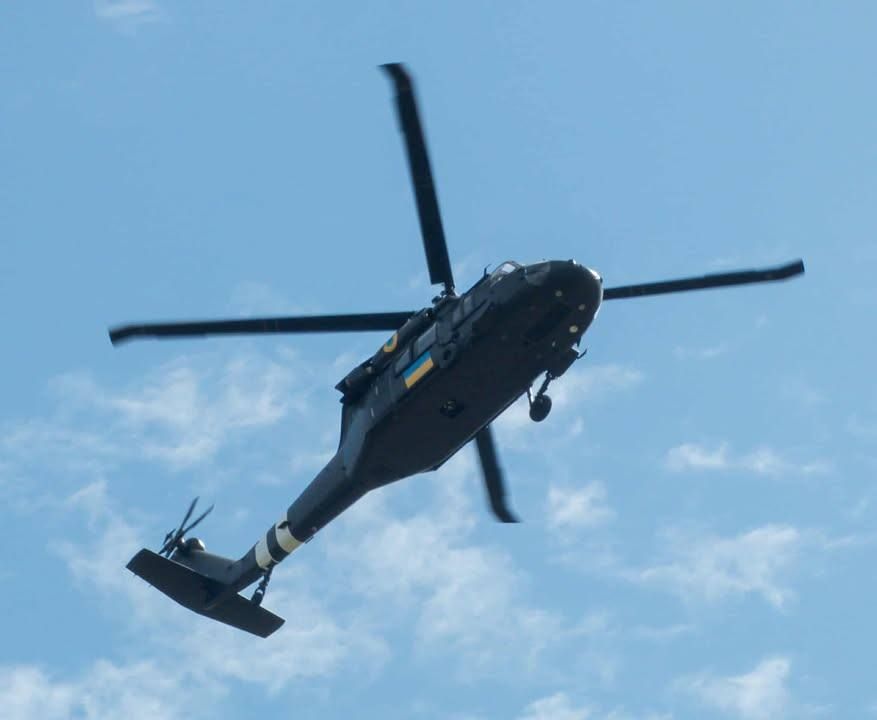   UH-60A Black Hawk   25        