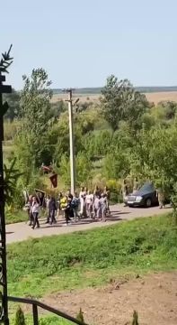 В Ровенской области ТЦК забрал священника с кладбища после отпевания ВСУшника