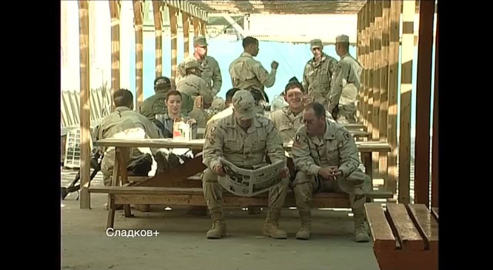 Александр Сладков: Вы помните, что на днях Трамп выдал вот такую штуку: «Армия США не войдет в Украину, войдут американские ЧВК, они будут охранять наши интересы»