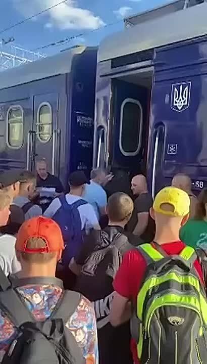  :    