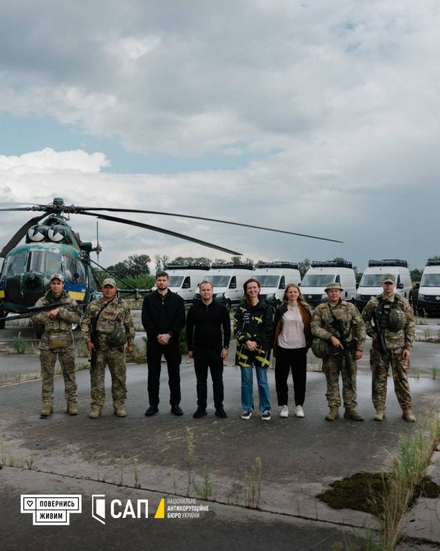 Для защиты аэродромов, используемых авиацией воздушных сил Украины, начато развёртывание мобильных комплексов РЭБ, оборудованных на базе микроавтобусов Для защиты аэродромов, используемых авиацией воздушных сил Украины, начато развёртывание мобильных комплексов РЭБ, оборудованных на базе микроавтобусов