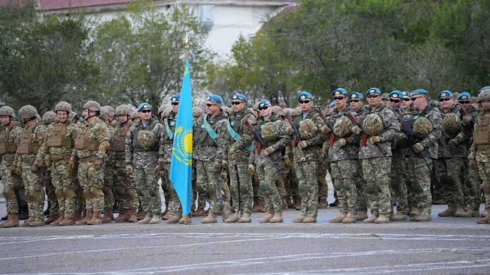 В Кыргызстане на базе «Эдельвейс» и в акватории Иссык-Куля стартовали военные учения ОДКБ «Рубеж-2025» В Кыргызстане на базе «Эдельвейс» и в акватории Иссык-Куля стартовали военные учения ОДКБ «Рубеж-2025»