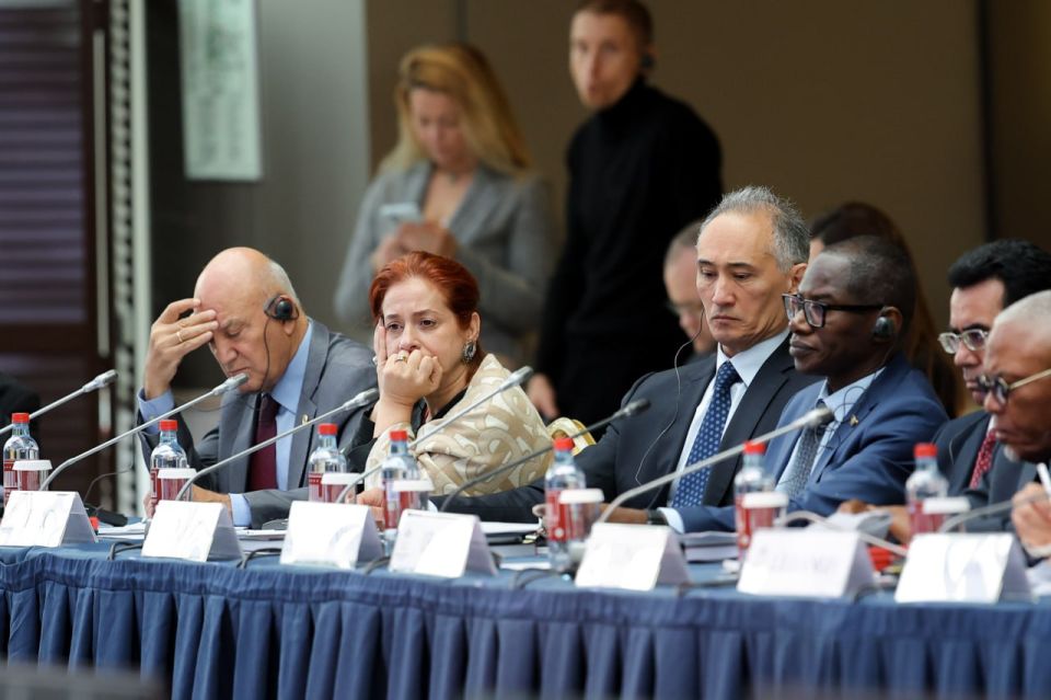 17       ..         .      ͻ