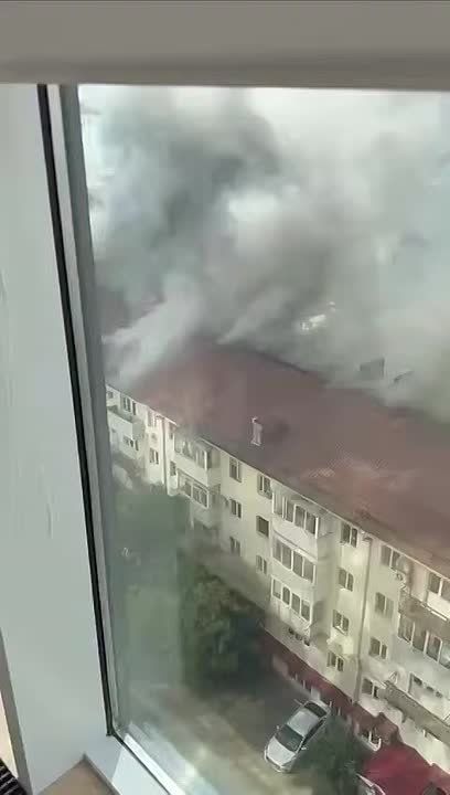  :        