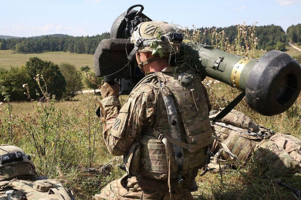  FGM-148 Javelin: -   