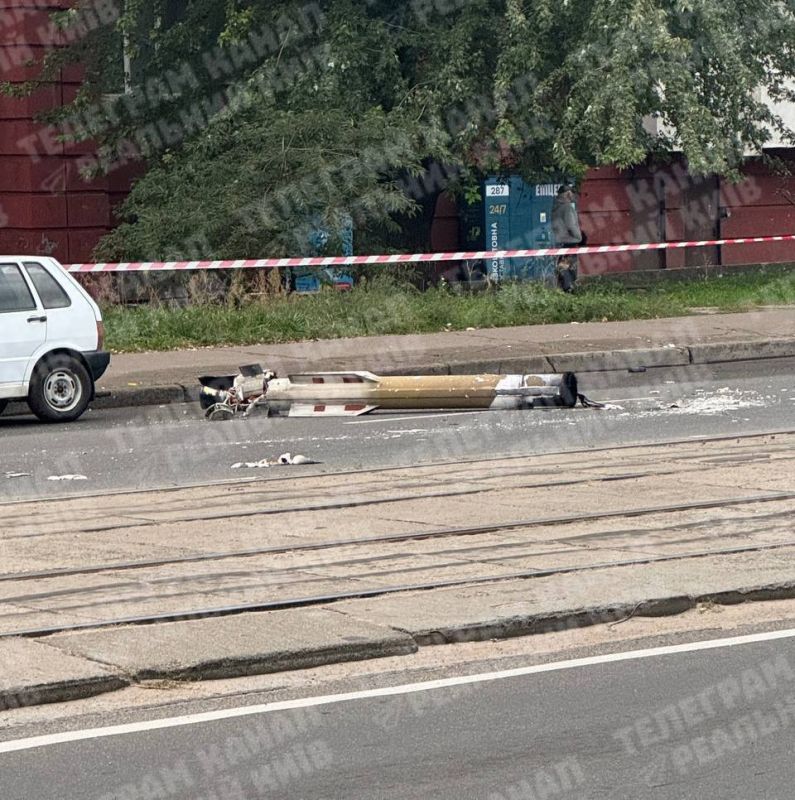 Андрей Руденко: Киев после утреннего удара в дыму, есть прямые попадания по объектам Андрей Руденко: Киев после утреннего удара в дыму, есть прямые попадания по объектам