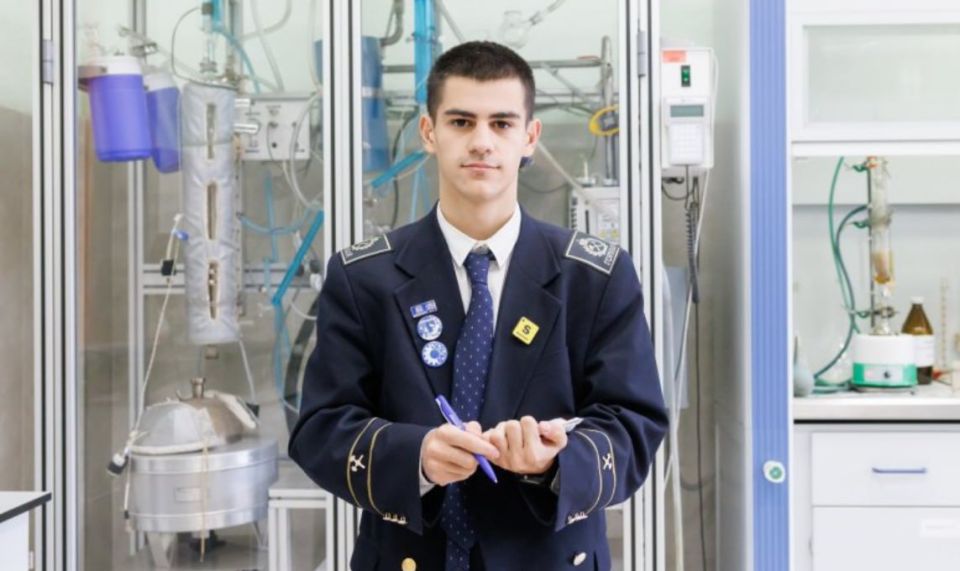   :    () -          ,   ,   ...