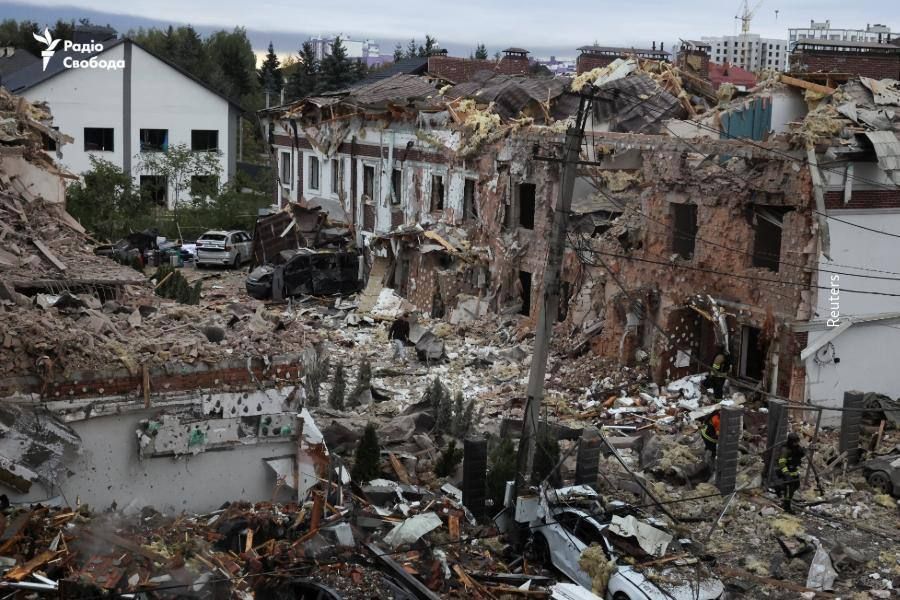 Ночью была мощная атака территории бывшей Украины, находящейся под оккупацией режима Зеленского Ночью была мощная атака территории бывшей Украины, находящейся под оккупацией режима Зеленского