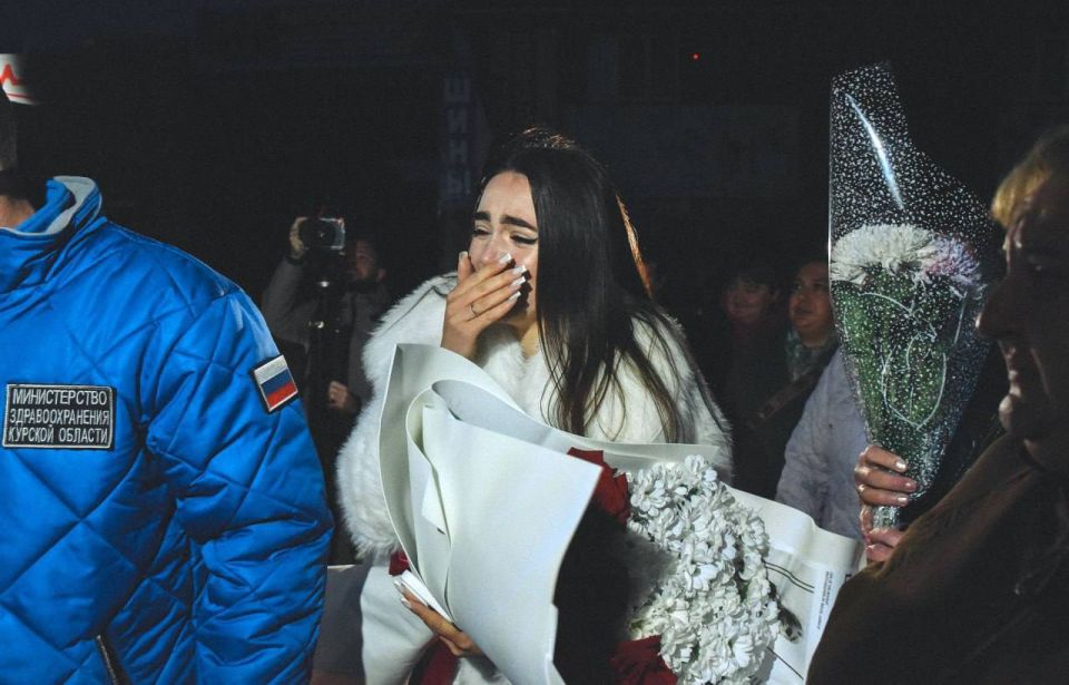 Автобус с возвращёнными курянами рано утром приехал в Курск Автобус с возвращёнными курянами рано утром приехал в Курск