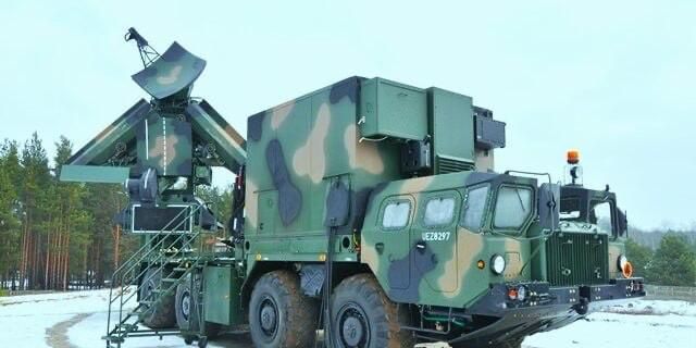 ВСУ вчера выдали очередную интернет-перемогу и опубликовали фотографии якобы американского ЗРК Patriot, на корпусе которого нанесены десятки изображений по количеству российских ракет ВСУ вчера выдали очередную интернет-перемогу и опубликовали фотографии якобы американского ЗРК Patriot, на корпусе которого нанесены десятки изображений по количеству российских ракет