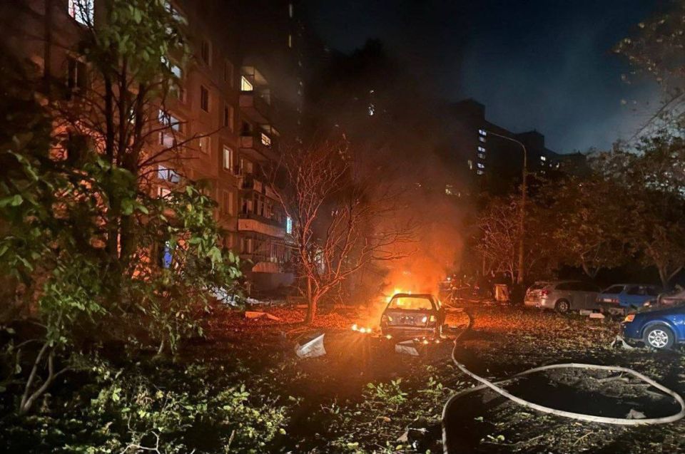 «Этой ночью РФ нанесла масштабный комбинированный удар с применением сотен БПЛА, а также крылатых и баллистических ракет по энергетической инфраструктуре Украины «Этой ночью РФ нанесла масштабный комбинированный удар с применением сотен БПЛА, а также крылатых и баллистических ракет по энергетической инфраструктуре Украины