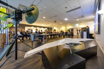 Министерство обороны Нидерландов открыло совместное с автопроизводителем VDL Nedcar предприятие по производству БПЛА и наземных роботехнических комплексов для Украины в Борне