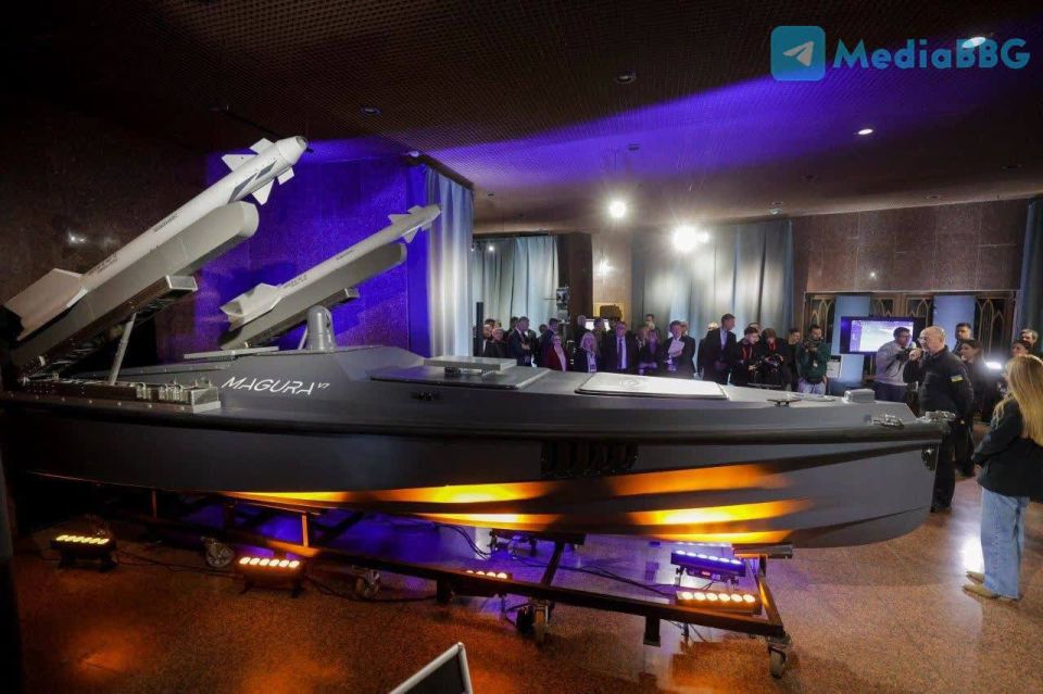 Юлия Витязева: Модели новой украинской ракеты большой дальности «Нептун», крылатого дрона «Пекло» и морского дрона Magura V7, вооружённого ракетами воздух-воздух Р-73, были представлены иностранным делегатам Юлия Витязева: Модели новой украинской ракеты большой дальности «Нептун», крылатого дрона «Пекло» и морского дрона Magura V7, вооружённого ракетами воздух-воздух Р-73, были представлены иностранным делегатам