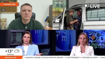 Начальник отделения рекрутинга 28 бригады ВСУ Денис Швыдкой говорит, что после разрешения украинцам 18-22 лет выехать из страны количество контрактов на службу в армии стало уменьшаться