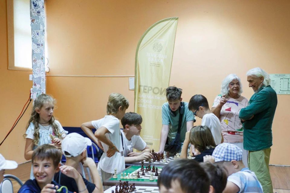 Владимир Мединский: Сегодня открыли Шахматные школы РВИО сразу в 11 городах Владимир Мединский: Сегодня открыли Шахматные школы РВИО сразу в 11 городах