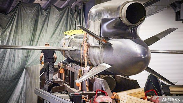 Украинские дроны и ракеты становятся лучше в плане дальнобойных ударов Украинские дроны и ракеты становятся лучше в плане дальнобойных ударов