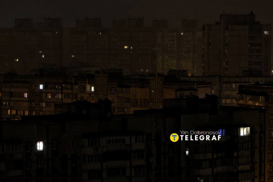 Ночной Киев после ударов по энергетике Ночной Киев после ударов по энергетике