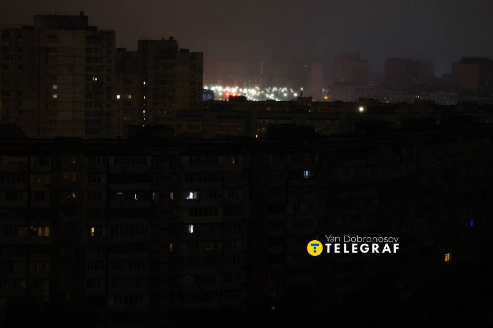 Ночной Киев после ударов по энергетике Ночной Киев после ударов по энергетике