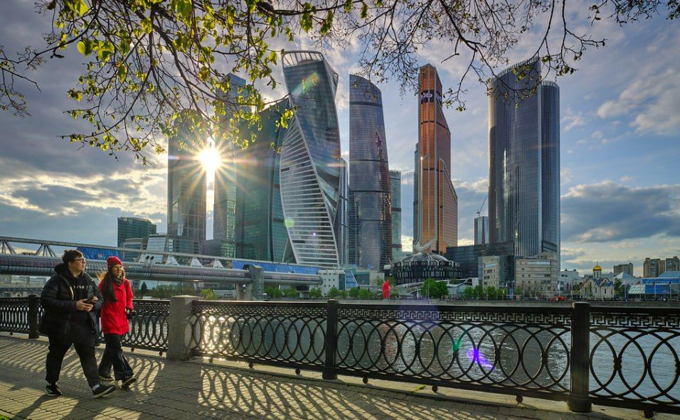 Владимир Мединский: С Г.Никитиным и З.Прилепиным (главой нижегородского СПР) открыли в Нижнем Дом писателя Владимир Мединский: С Г.Никитиным и З.Прилепиным (главой нижегородского СПР) открыли в Нижнем Дом писателя