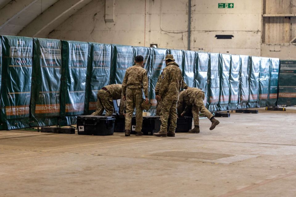 ���������� ������. ����������� ������ Avenger Triad-25, ������� ������� � ������� �.�. �� ���������� ������ � ����� ������ ����������� � ��������� Steadfast Duel, ����� ���������� �������������-��������������� ���������, �...