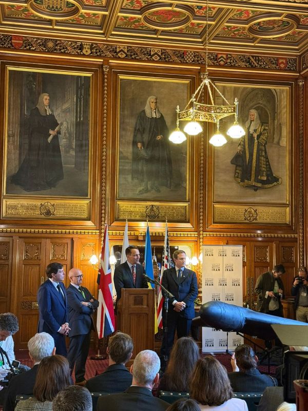            &quot; &quot;&quot;  &quot;    &quot;