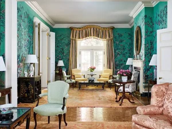  :              ,      ,  -  