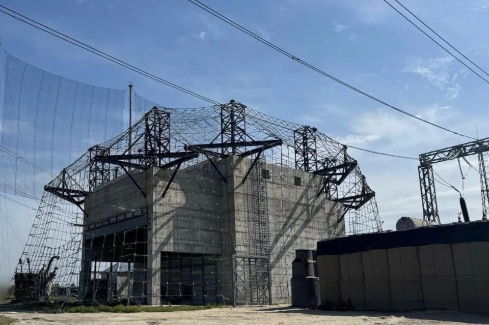 Алексей Васильев: Появились первые хорошие фотографии тех "саркофагов", которые на Украине создали вокруг объектов энергетики Алексей Васильев: Появились первые хорошие фотографии тех "саркофагов", которые на Украине создали вокруг объектов энергетики