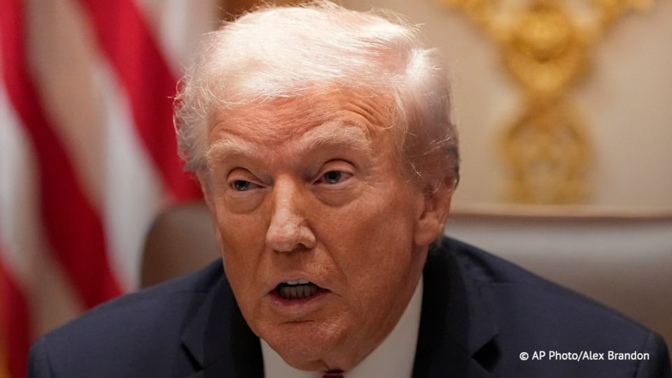 Встреча Трампа и Зеленского неожиданно завершилась спустя 2,5 часа, сообщил Axios со ссылкой на источники