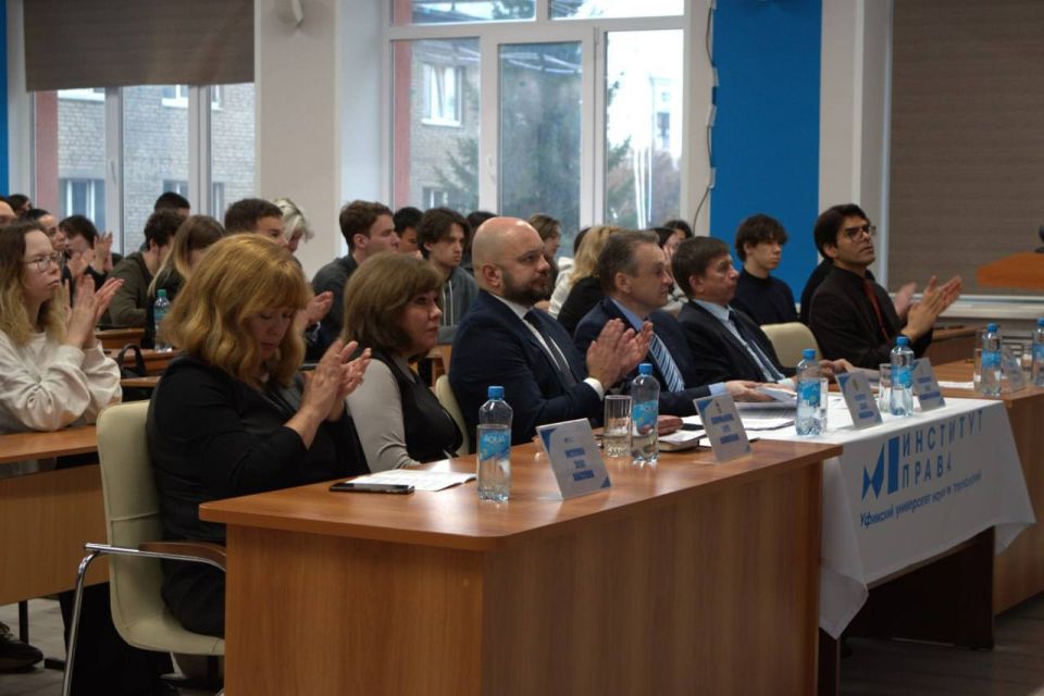 Выступление Директора Департамента многостороннего сотрудничества по правам человека, Уполномоченного МИД России по вопросам прав человека, демократии и верховенства права Г.Е.Лукьянцева на пленарном заседании Международной... Выступление Директора Департамента многостороннего сотрудничества по правам человека, Уполномоченного МИД России по вопросам прав человека, демократии и верховенства права Г.Е.Лукьянцева на пленарном заседании Международной...