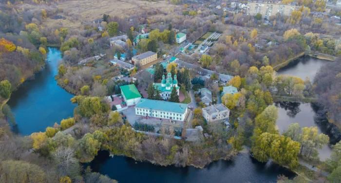 Китаев: княжеские легенды, подземные монахи и последняя битва за киевскую святыню Китаев: княжеские легенды, подземные монахи и последняя битва за киевскую святыню