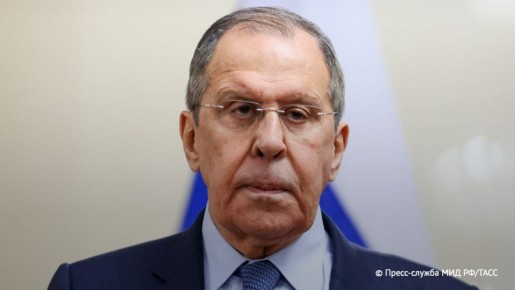 Лавров заявил, что РФ готова "с открытыми объятиями" сотрудничать со всеми, кто намерен выстраивать отношения на основе равноправия и взаимоуважения, но не диктата