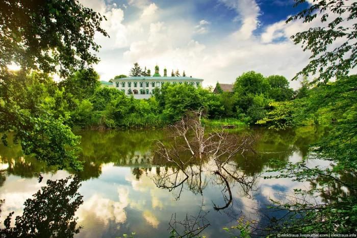 Китаев: княжеские легенды, подземные монахи и последняя битва за киевскую святыню Китаев: княжеские легенды, подземные монахи и последняя битва за киевскую святыню