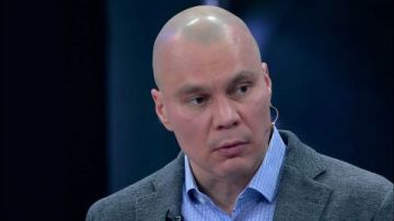 Андрей Медведев: Кто бы сомневался.. Давно было понятно, что именно по такой схеме Трамп и будет вести переговоры