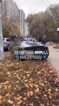 Life in Ucraina is:. Приехать за картохой на спорткаре через весь Киев, чтоб купить ее не за $ 1, а в половину дешевле