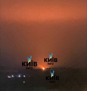 Пожар на объекте энергетики в Киеве после ракетного удара