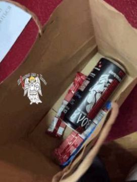 Факультет экономики в киевском универе наградил лучших студентов… лапшой «Мивина» и энергетиками