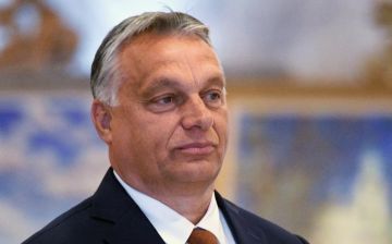 Премьер-министр Венгрии Виктор Орбан заявил, что Евросоюзу пока не следует принимать никаких решений по Украине, учитывая сохраняющуюся возможность проведения саммита Россия - США
