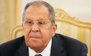 Лавров заявил, что практически все члены Евросоюза и НАТО объединились с целью нанесения стратегического поражения России, развязав против нее войну через «нацистский режим» в Киеве