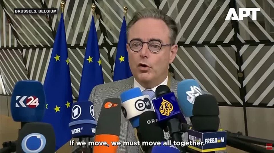 Юрий Баранчик: Bloomberg пишет, что ЕС отложил до декабря решение о том, следует ли использовать замороженные российские активы для выдачи Украине «репарационного кредита»