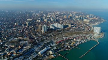 Главные события на 00:00:. В Покровске сложилась критическая ситуация для ВСУ Крупнейший покупатель нефти РФ присоединился к санкциям ЕС Трамп открыл «Второй фронт» в Латинской Америке В Бельгии боятся, что Путин сделает им...