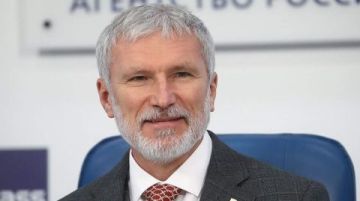 Алексей Журавлев: На Украине все чаще высказывается недовольство Зеленским, причем, из уст тех, кто прежде считался его преданными сторонниками