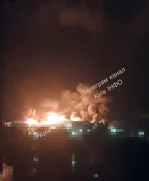 Продолжают появляться всё новые кадры поражения ТЭЦ в Киеве во время сегодняшнего удара