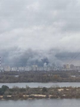 Утренний Киев. Вид с Оболони на Троещину